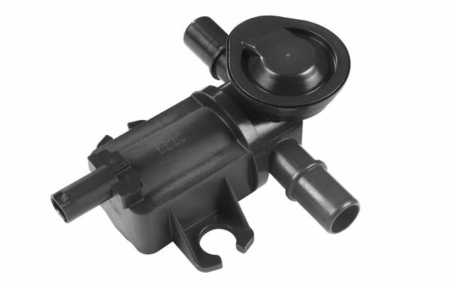 Fuel tank isolation valves